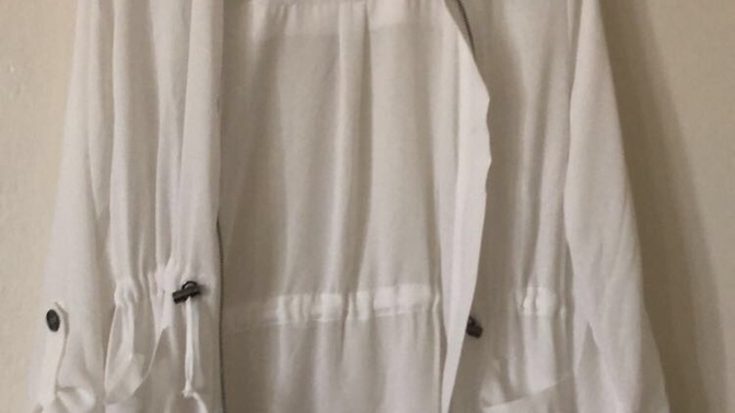How can I match this white mesh jacket?