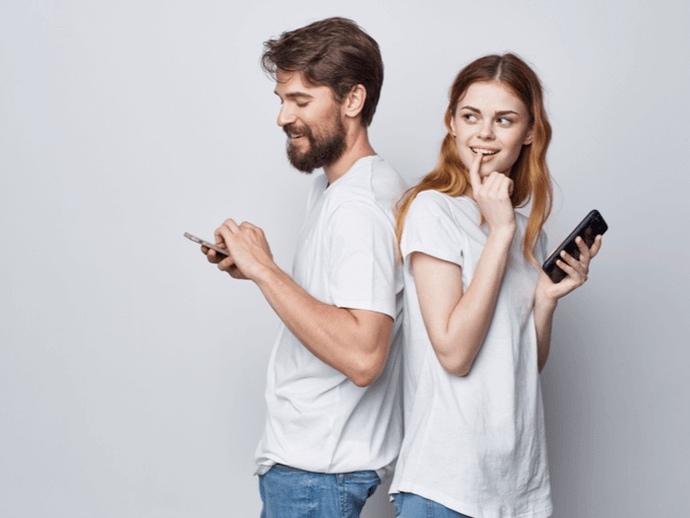 Are you supposed to talk to your boyfriend/girlfriend every single day?
