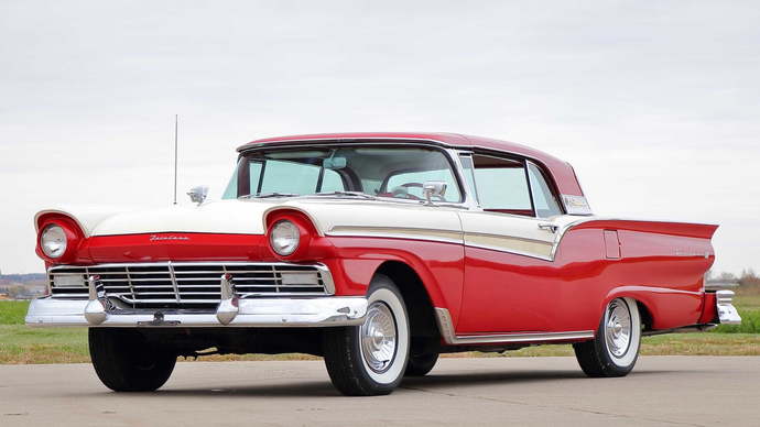 An automatic retractable hardtop came standard on them