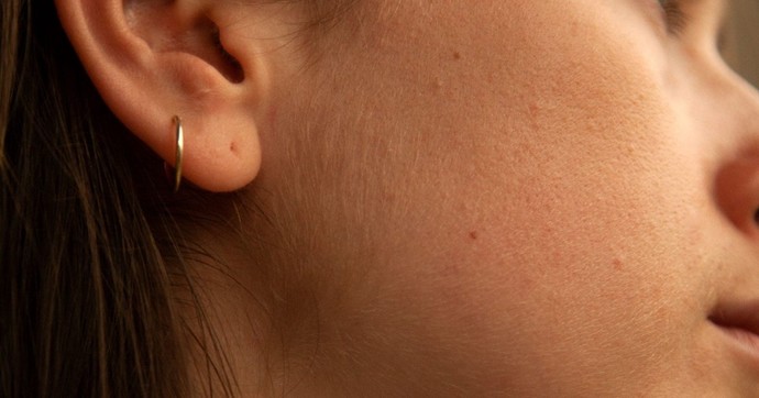 Guys: Do you ever notice the small, fine hair on womens faces?
