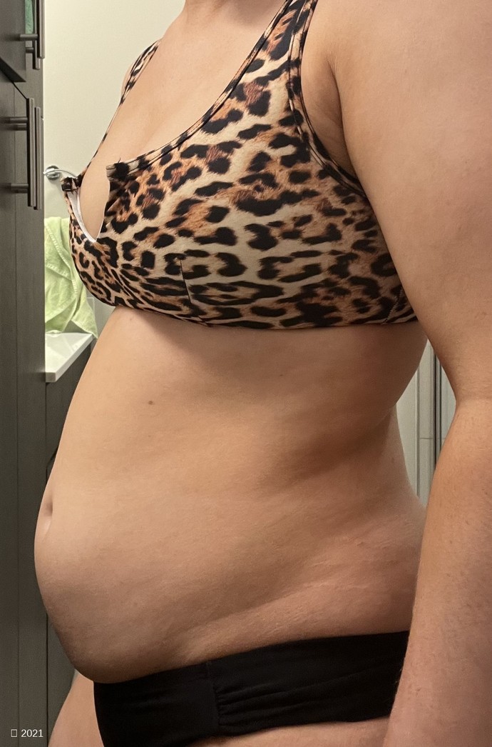 Does this girl look curvy or fat?