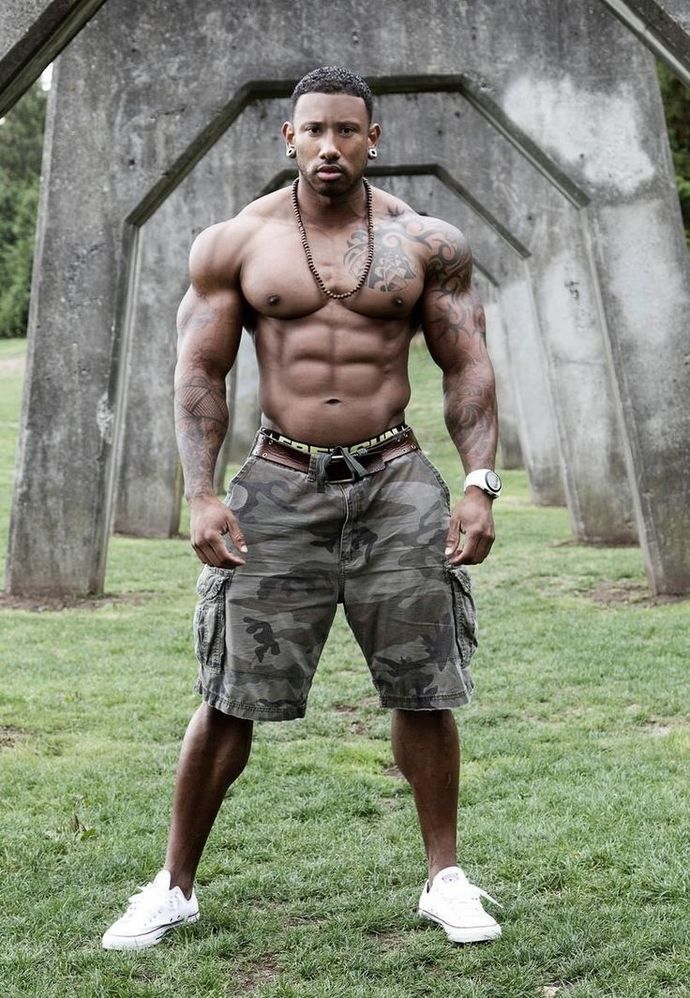 Girls, which guy with muscle look better and attractive?