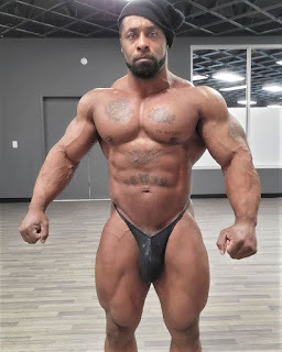 Girls, which guy with muscle look better and attractive?