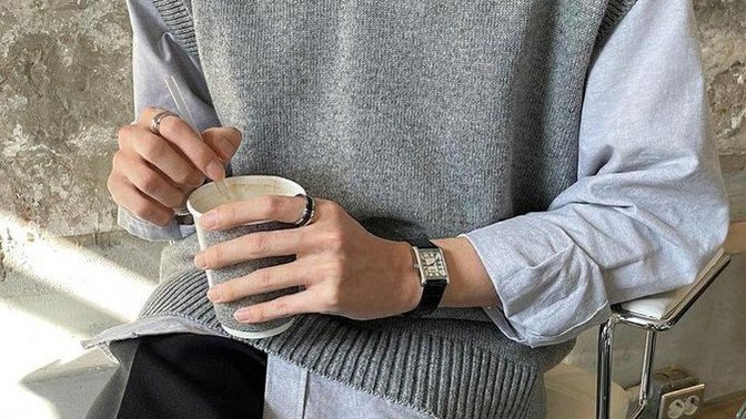 Ladies, do you like men following Korean man's fashion? Men, do you dress like this? Why or why not?