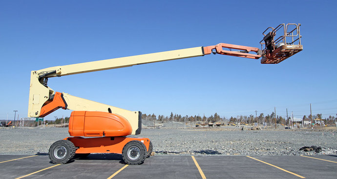 Diesel-powered construction lift