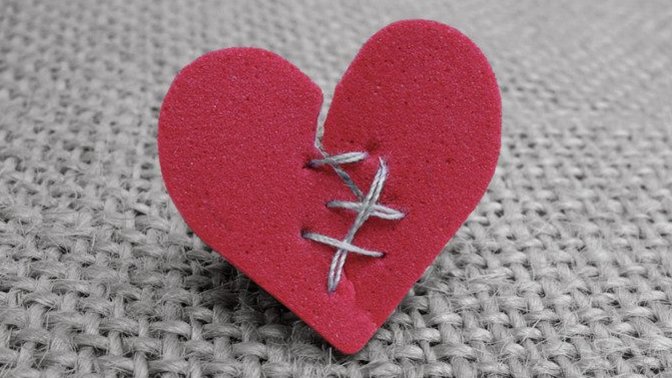 Is a relationship destined to fail if they enter it still in love with their ex?