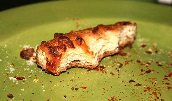 Do you eat the pizza crust ?