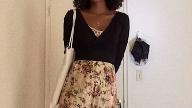 Which summer outfit should I choose to draw?
