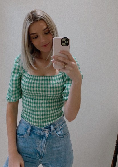 Dresses or jean outfits for the spring time?