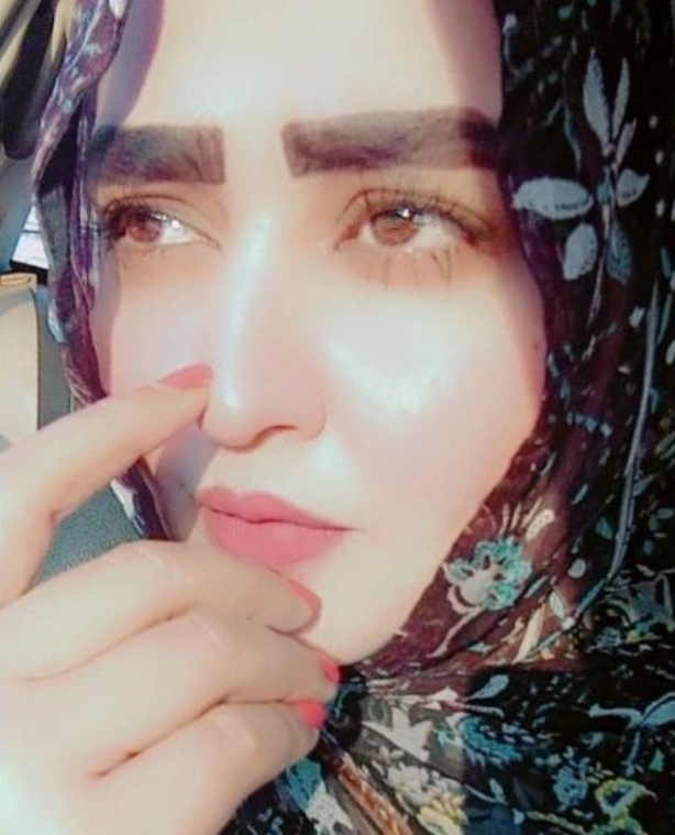 What do you think of this thick eyebrow girl?