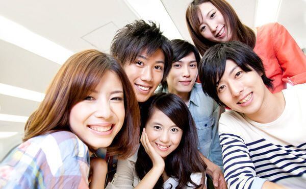 True or false: men and women can’t be close friends without one of them catching feelings?