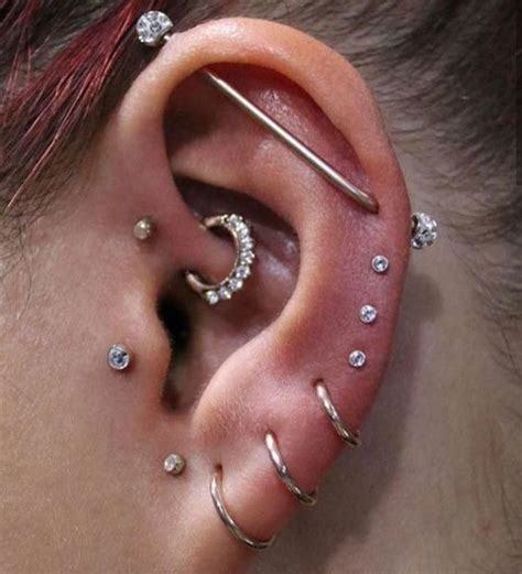 Do females really look better with earrings?
