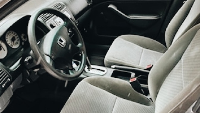 CALLING ALL CAR PEOPLE! what year is this Honda Civic?