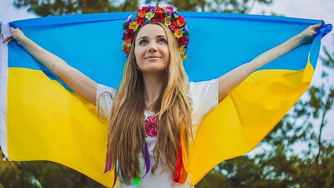 Thoughts on a single man opening his home up to Ukrainian refugees who are teen girls?