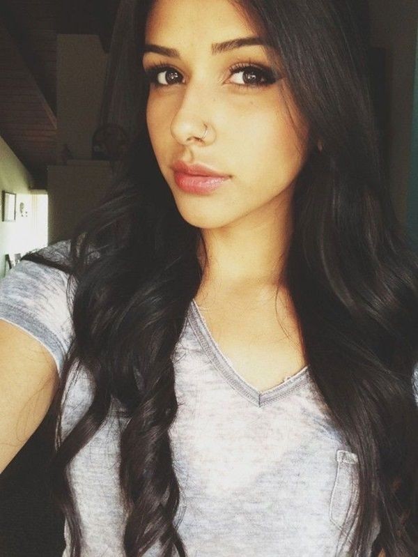 Why are good looking Indian women unable to attract equally attractive white men?