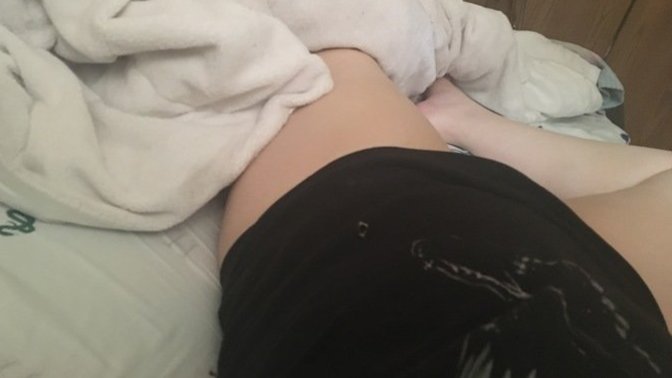 Can a guy manage sharing a TWIN size bed with his girlfriend?