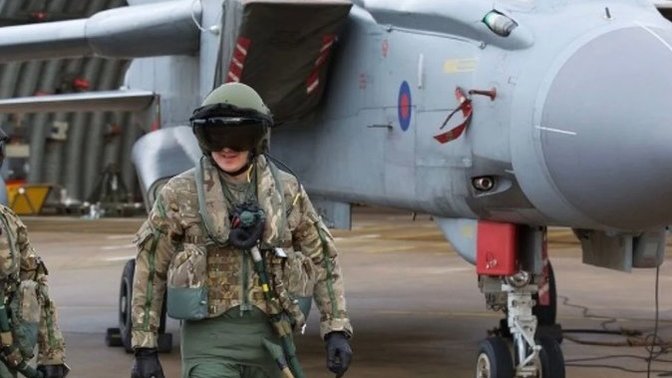 Girls, Would you like a guy that’s a fighter/military pilot?