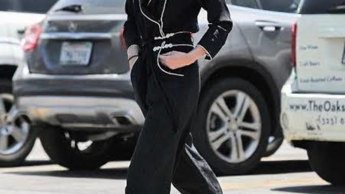 Does Stella Maxwell look like Lanky?