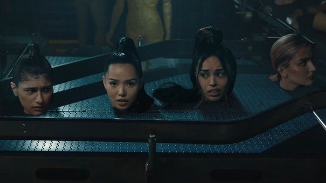 What is Hollywood's obsession with decapitating girls?