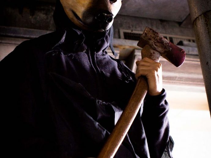 A masked killer in the house what would you do?
