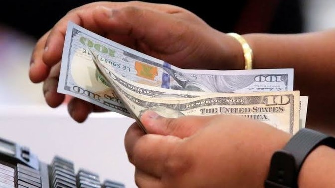Would you disclose to your girlfriend or boyfriend, the amount you earn in salary?