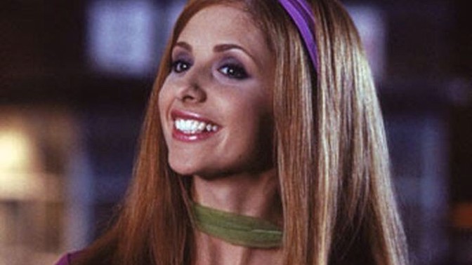 Daphne vs Velma? Which Scooby Doo female character do you find sexier?