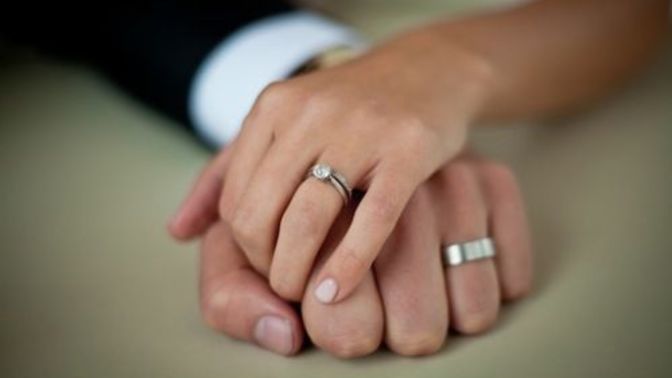 Does true love only exist in a minority of relationships/marriages?
