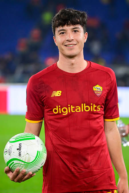 Identify his ethnicity without googling?