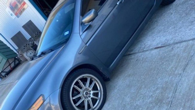 Anybody knows about cars?