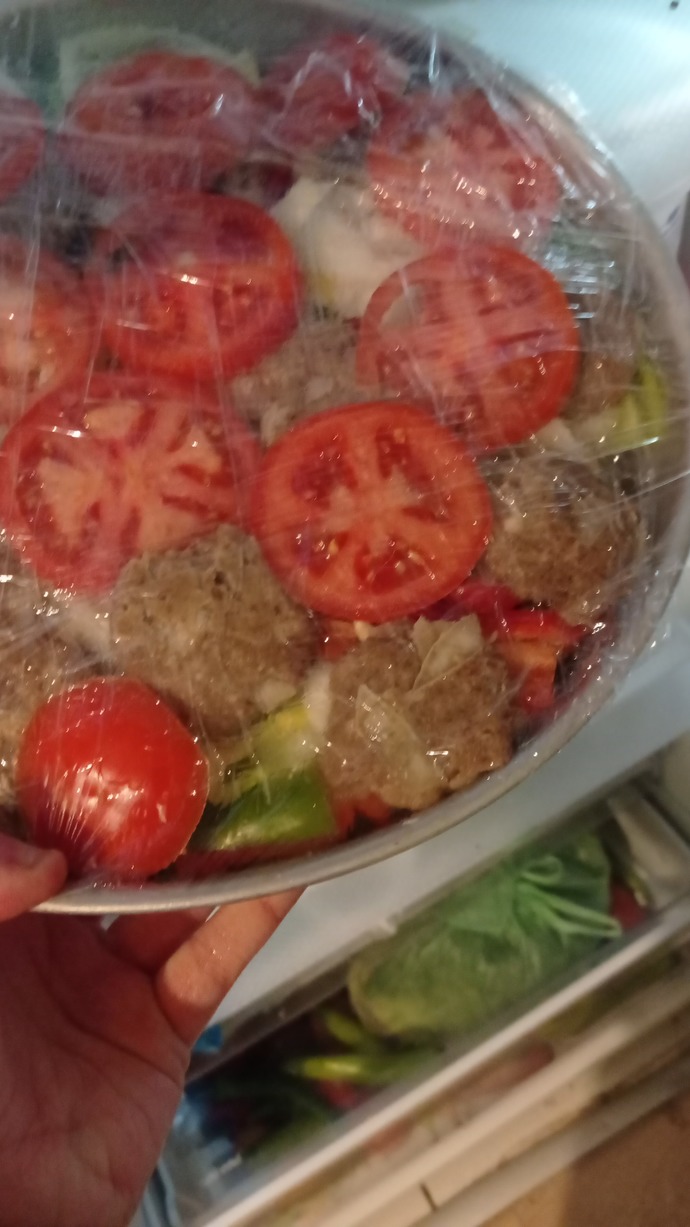Would you like to have a cooking wife?