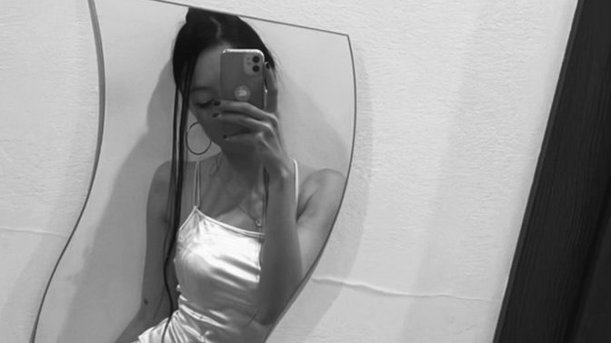 Does this dress look like a nightgown or a normal dress?