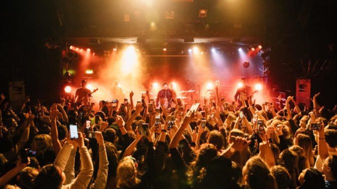 Why are concert audiences so weird?