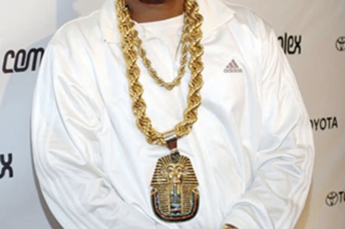 How do you feel about chains and pendent necklaces on guys?