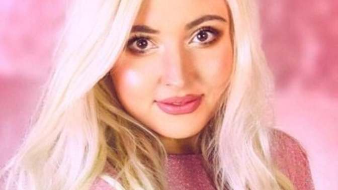 Does she look like a young Britney Spears?