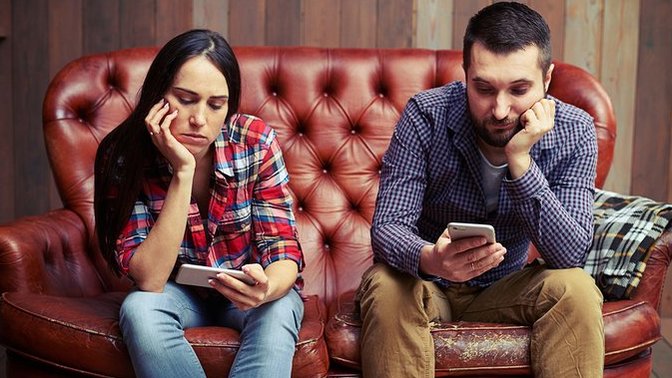 What are 3 reasons for getting bored of your girlfriend or boyfriend?