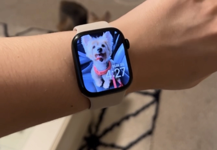 Which band looks best with my green Apple Watch?