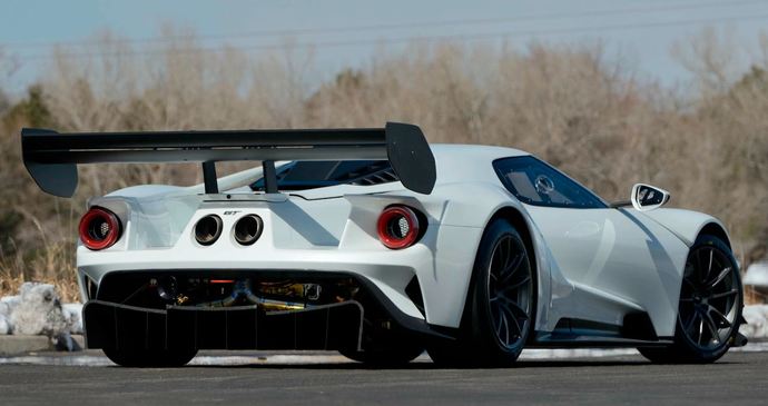 Which of these cars of the Dr. J. Christian and Jennifer McCarter Collection being auctioned in May 2022 is your favorite?