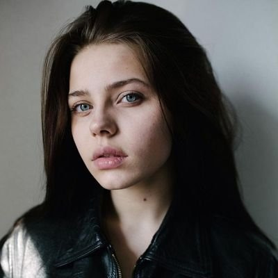 How pretty is this woman?