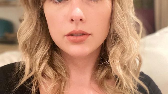 Does this girl look good by not wearing a lot of makeup?