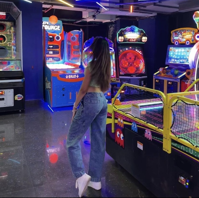 What do y’all think when you check out girls?