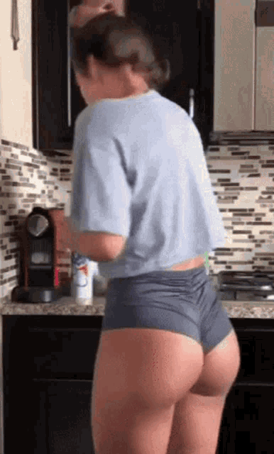 Girls, A question for 2022 and year 2023, women do you twerk? Why and why not? Do you consider this a dance or is twerking similar to grinding?