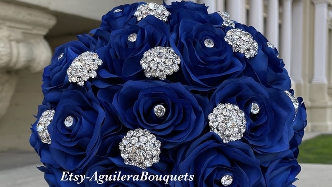 Help me choose my wedding bouquet?
