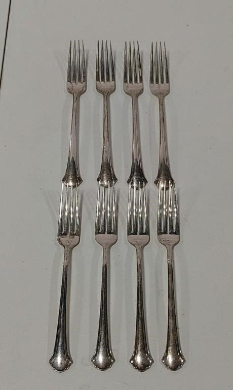 in 8 days an auction starts for these items , which is best ?