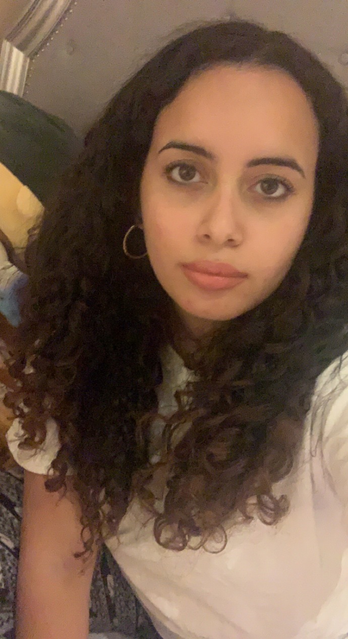 How does this dior lipstick look?