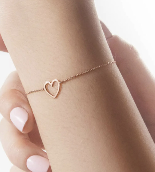 Which heart bracelet looks best for daily wear?