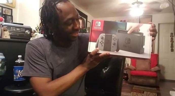 Amin Parker only plays Nintendo Switch 