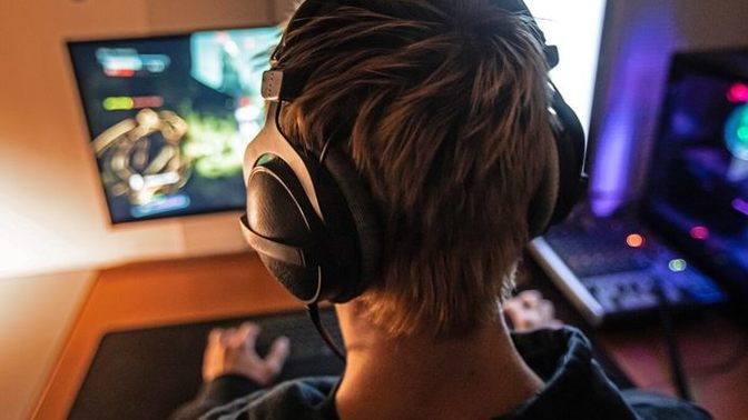 Who are you: gamer, athlete, artsy, or a bookworm?