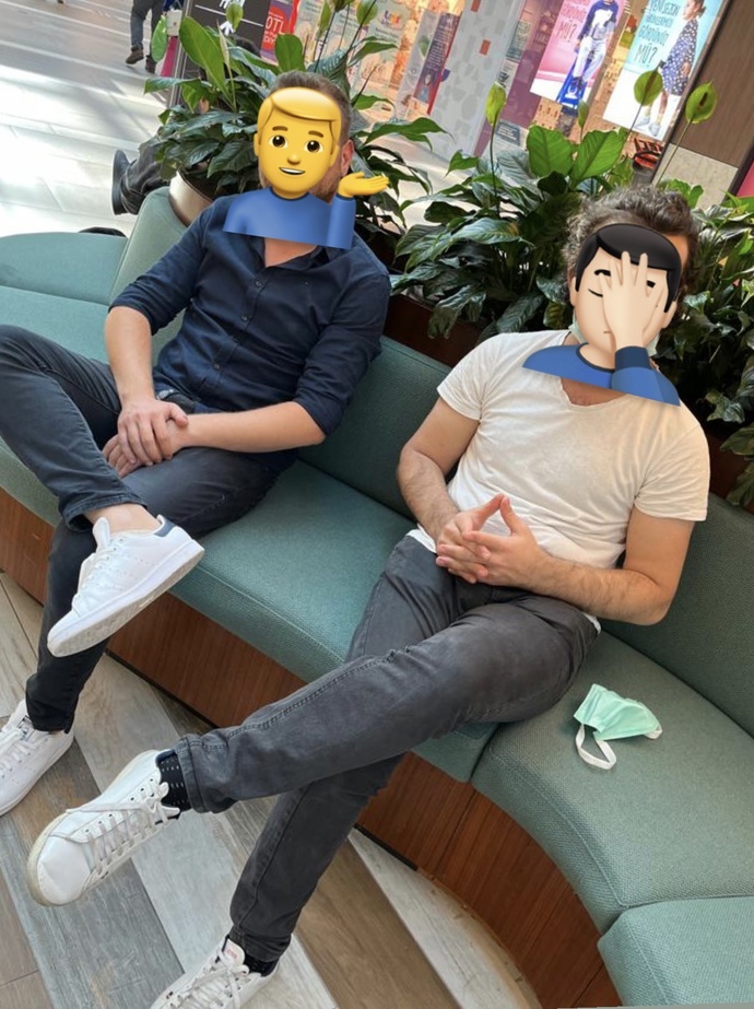 Blond man or brunette man?