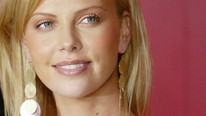 Is Charlize Theron pretty?