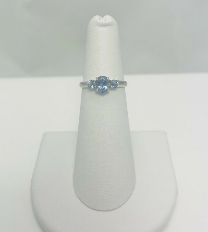 950 platinum Tanzanite 